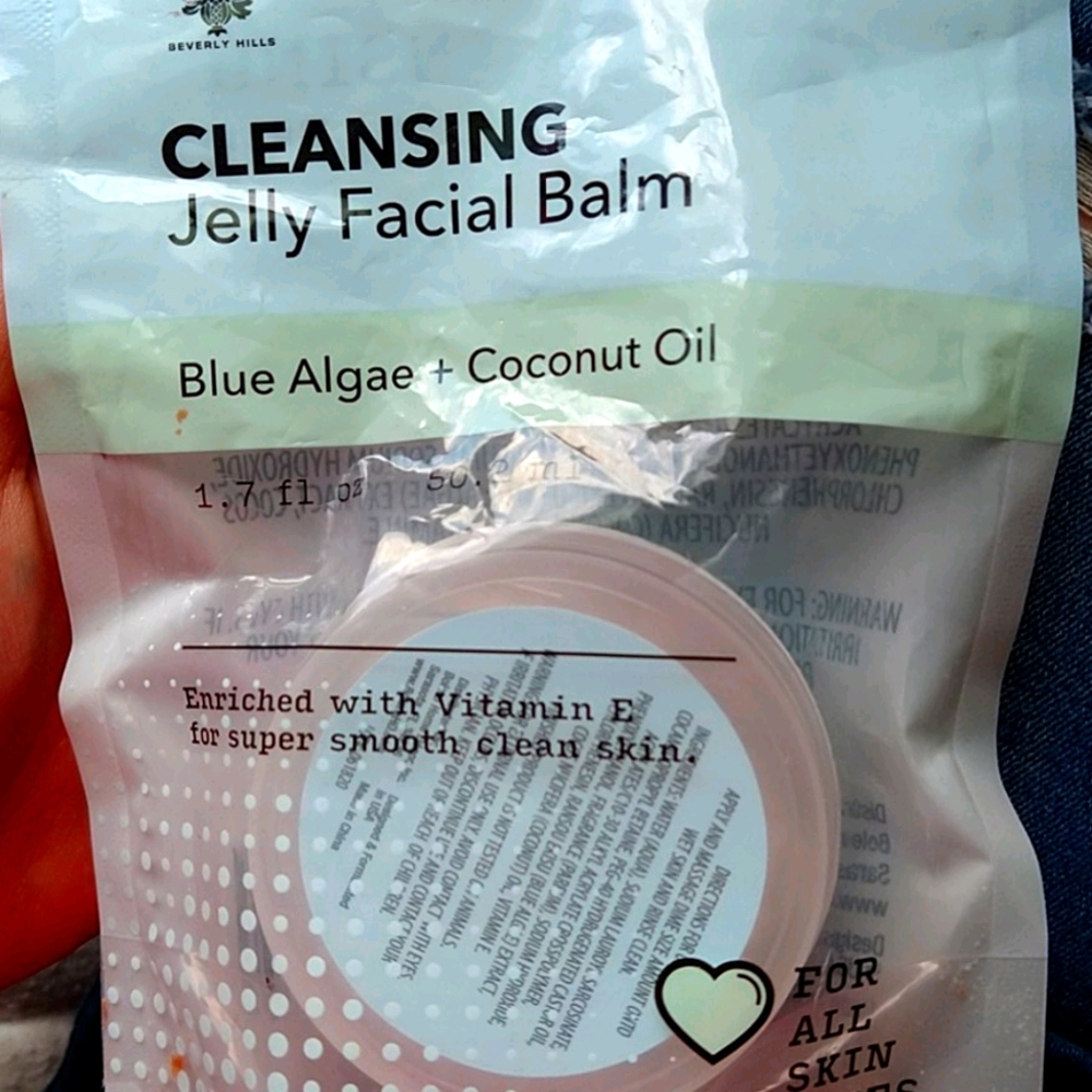 Jelly facial bomb